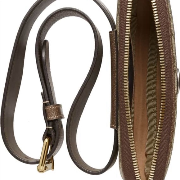 Ophidia GG Supreme Small Canvas Belt Bag
GUCCI - Picture 3 of 7